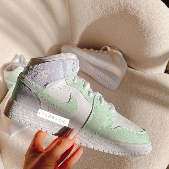 Jordan Shoes - Air Jordan 1 mid